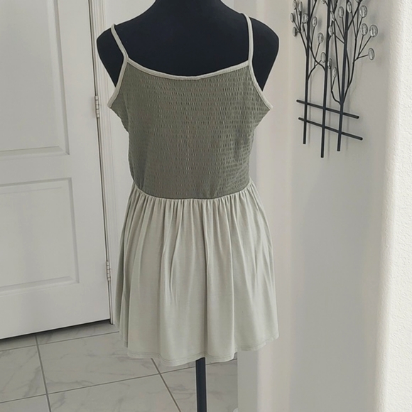 2 for 1 New Fuchsia Sleeveless Cutout Front Top Olive Green Smocked Babydoll XL - Picture 10 of 12